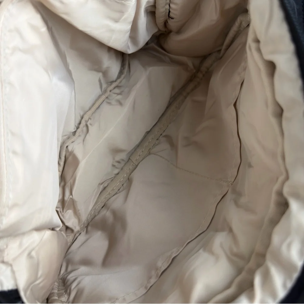 NWT Black Quilted Crossbody Bag - Picture 6 of 7